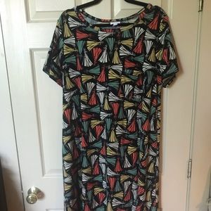 LulaRoe Disney Carly (hi/lo hem) 2x princess